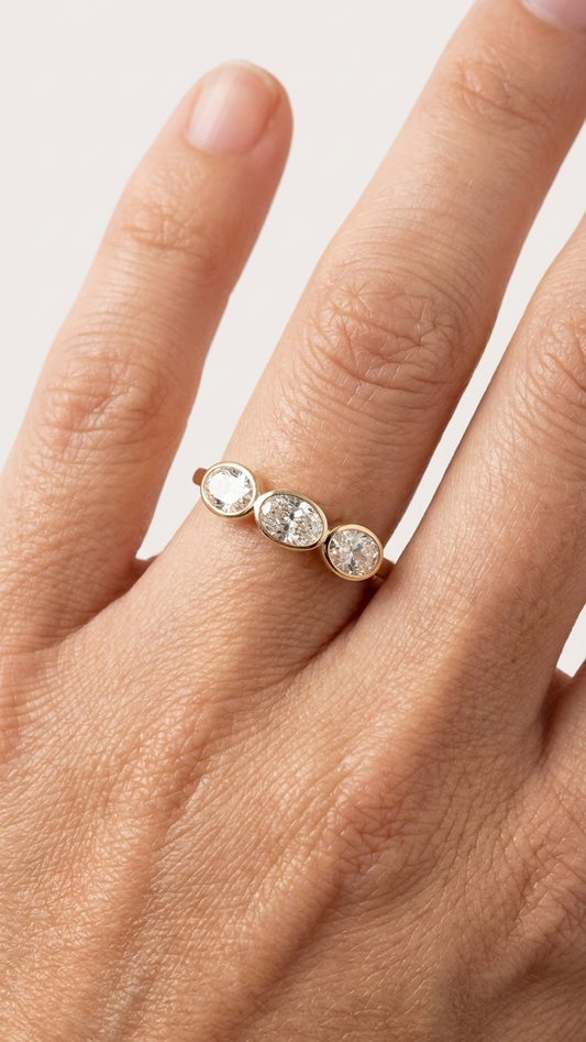 Zephyra Tri-Diamond Ring
