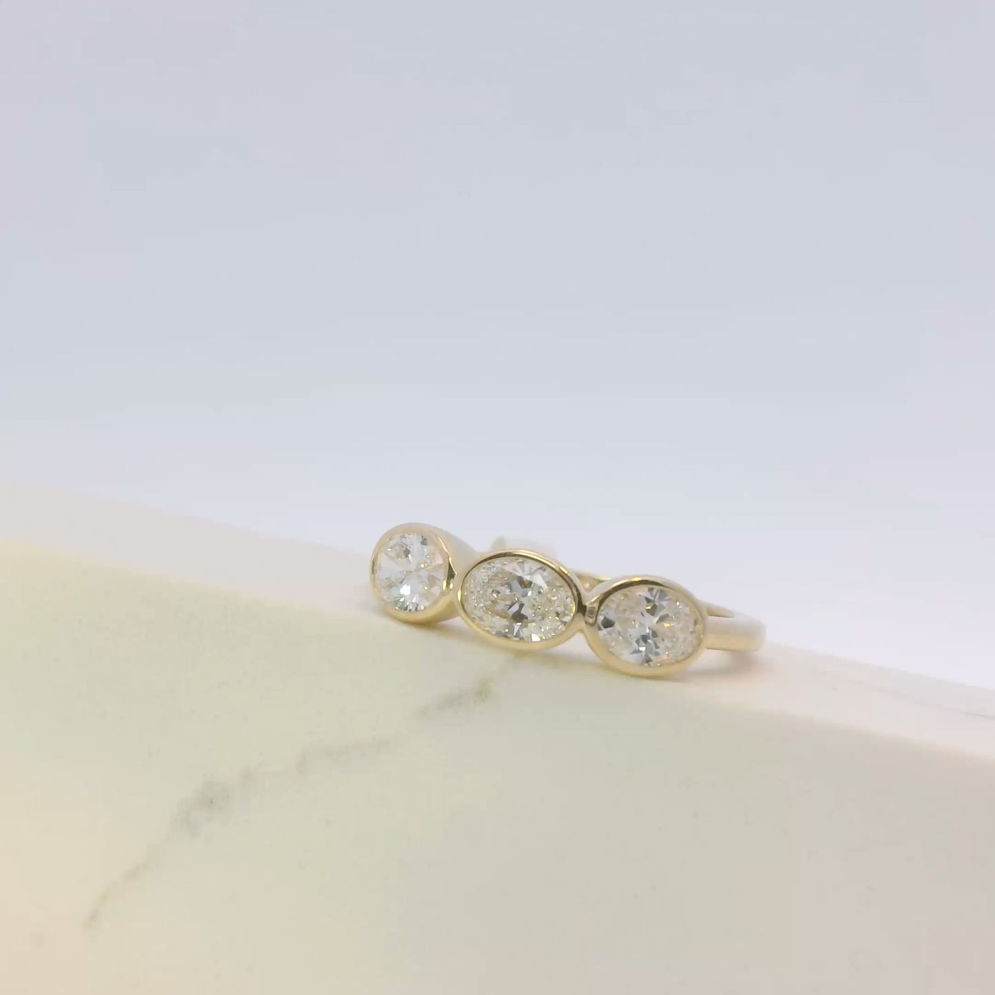 Zephyra Tri-Diamond Ring