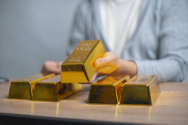 What is the difference between solid gold and gold plated?