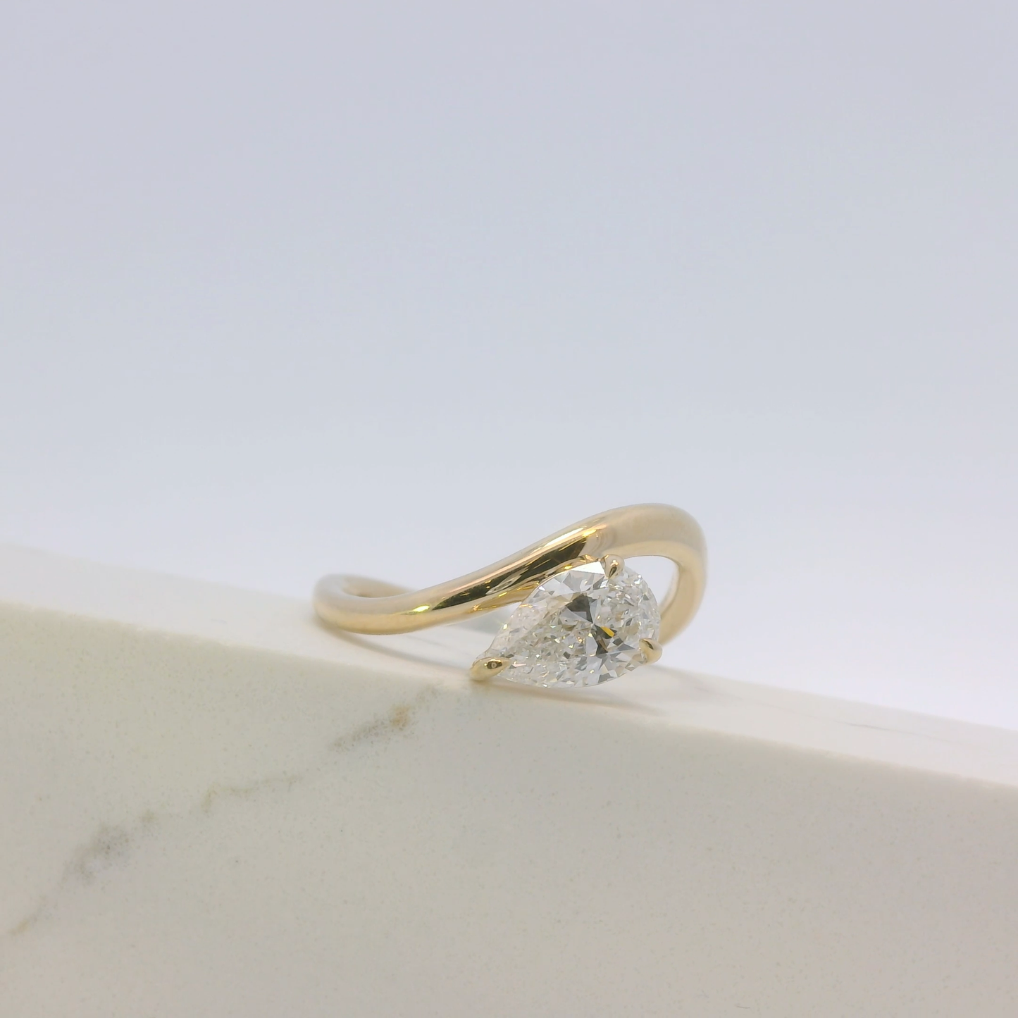 Cyra II Teardrop Ring