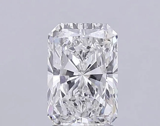 2.52ct radiant cut lab grown diamond, F colour, VS2 clarity, IGI certified, Luma Jewellery