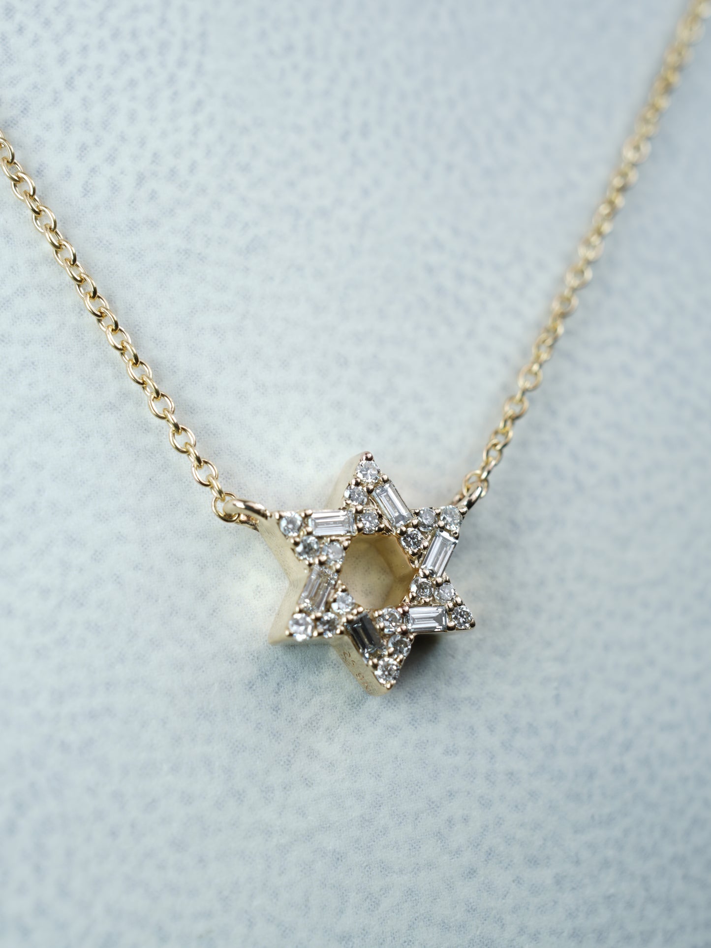 Star of David Pendant - Magen Lumière