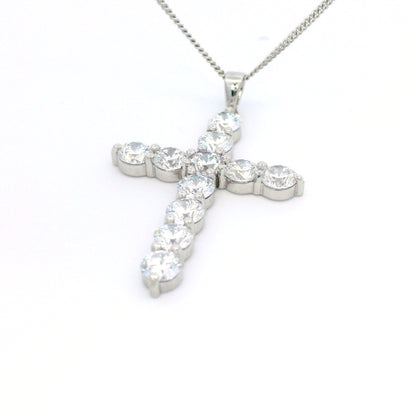 Cross diamond pendant