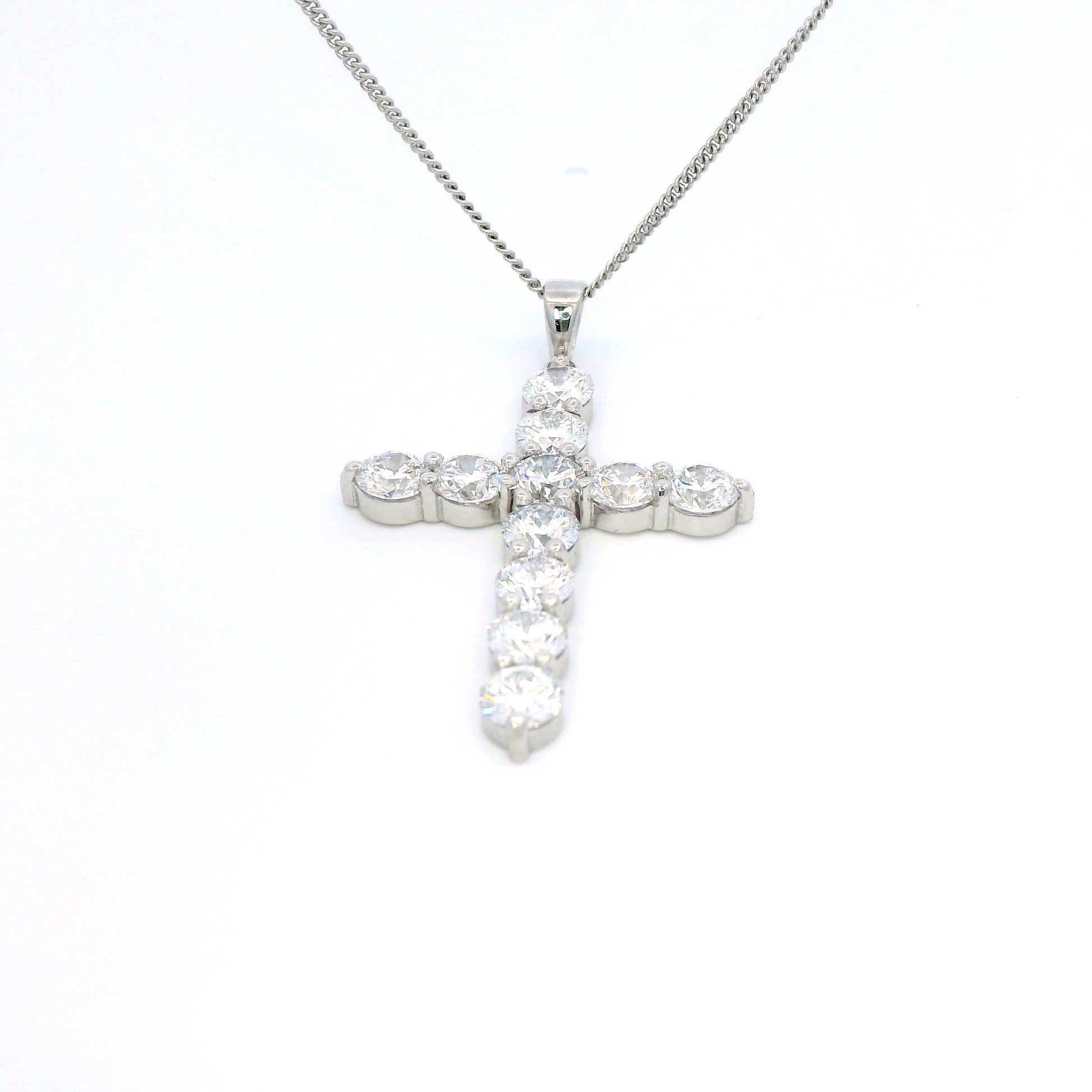 Cross diamond pendant