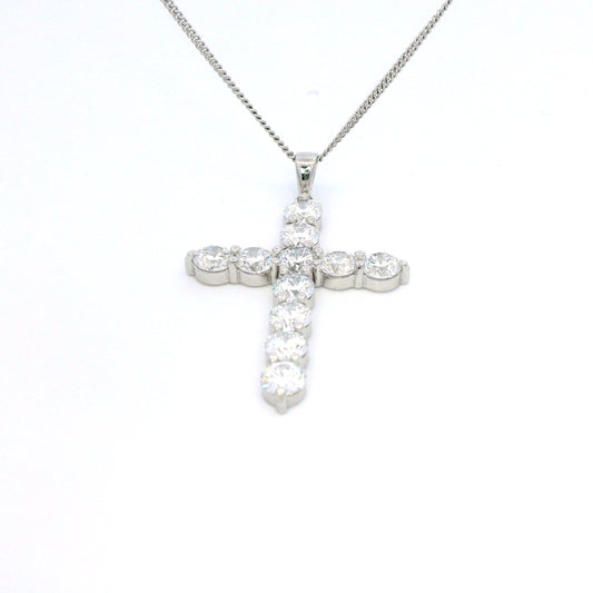 Cross diamond pendant