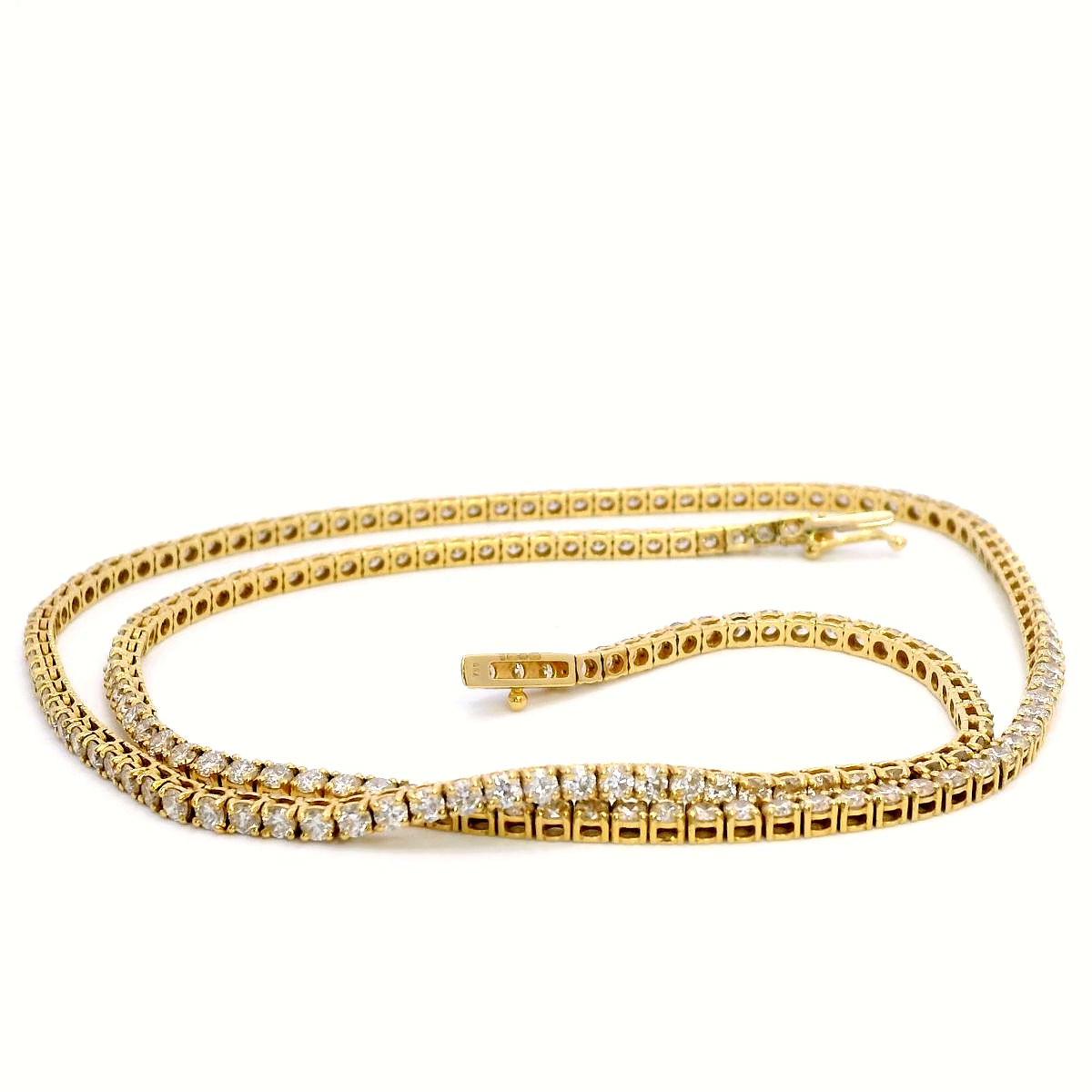 Ash gold and diamond necklace detail, Luma Jewellery