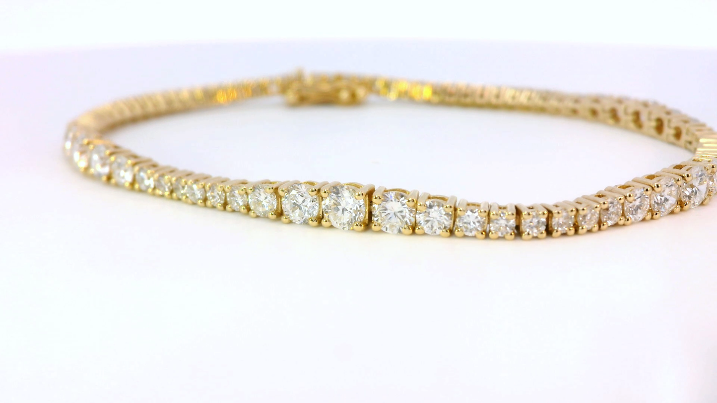 Cedrine lab grown diamond bracelet in yellow gold, Luma Jewellery