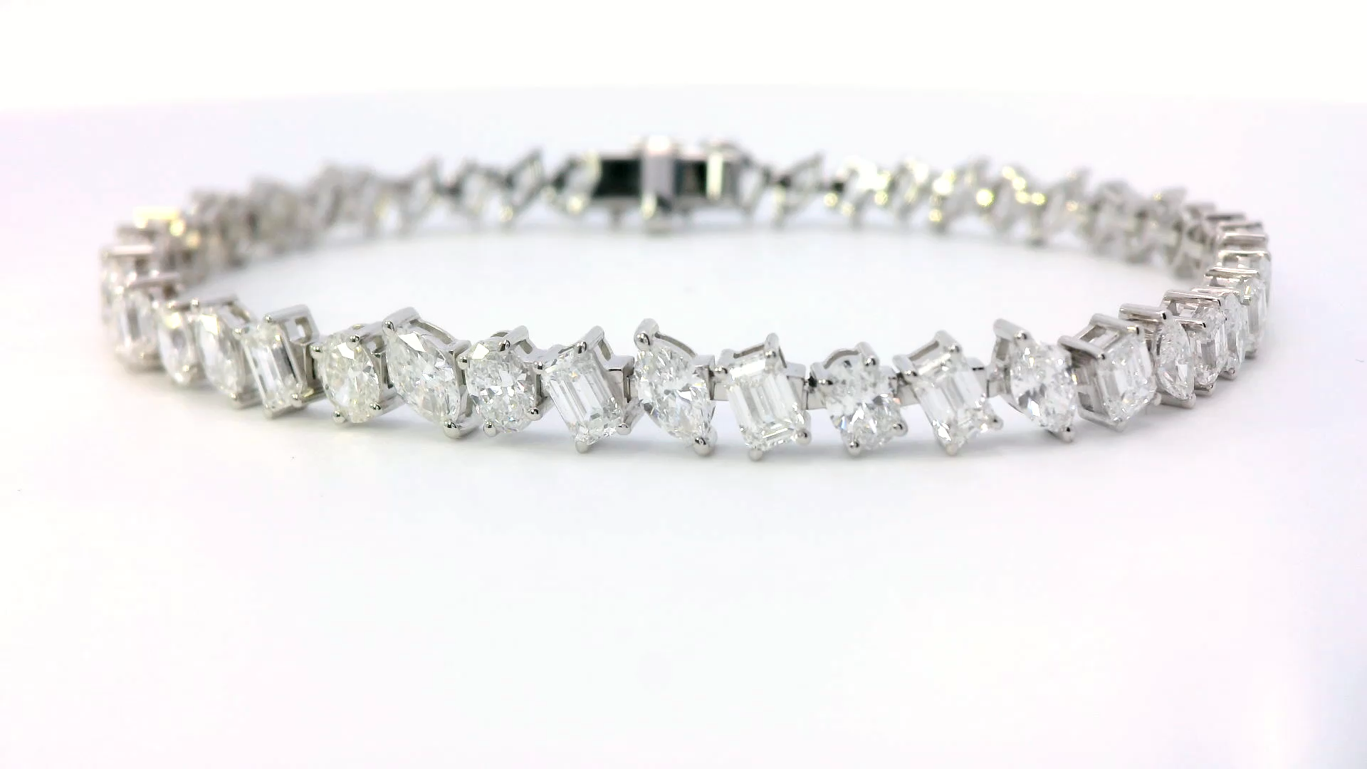 Evadne diamond bracelet with mixed cuts, Luma Jewellery