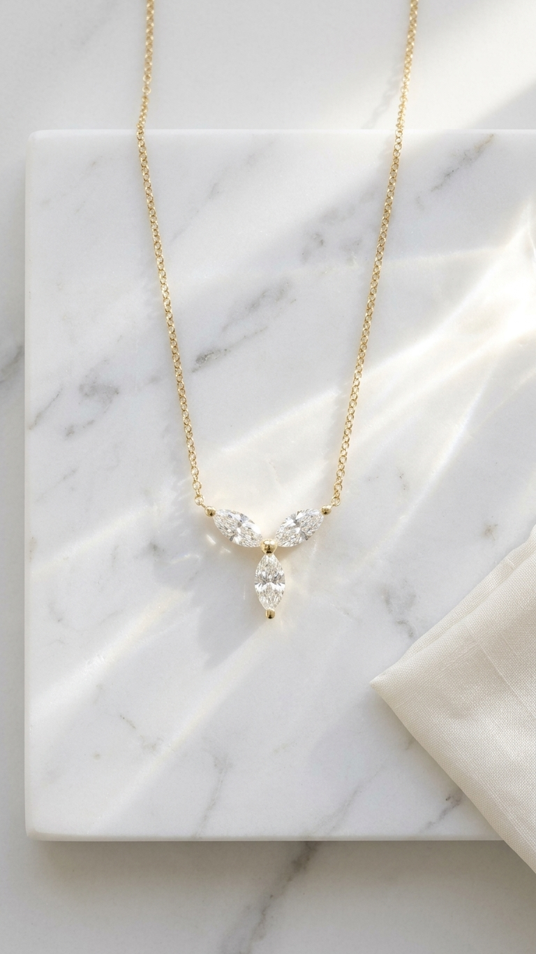 Neriah lab grown diamond pendant in yellow gold, Luma Jewellery