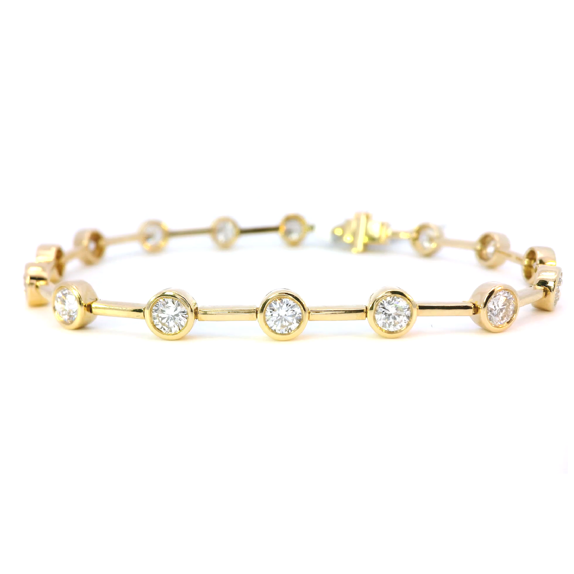 Nerina round brilliant lab grown diamond tennis bracelet, yellow gold, Luma Jewellery