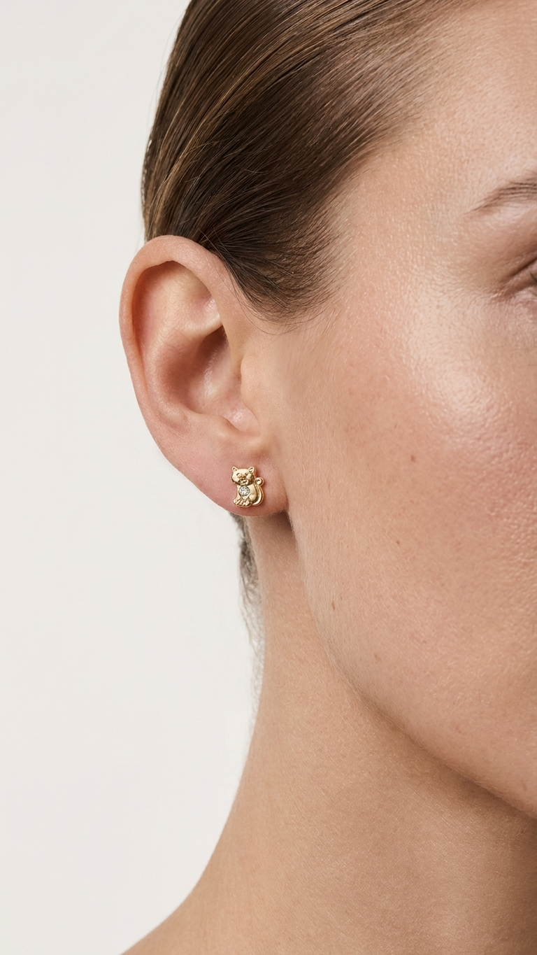 Maris 9ct gold stone set stud earrings