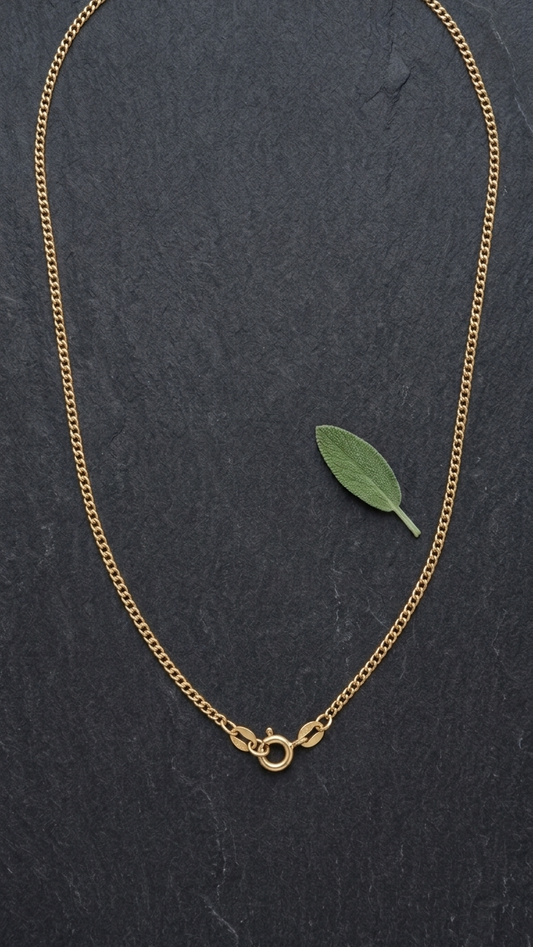 Cherish 18k yellow gold curb chain necklace, Luma Jewellery