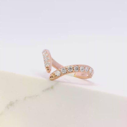 Caelia 'V' Ring