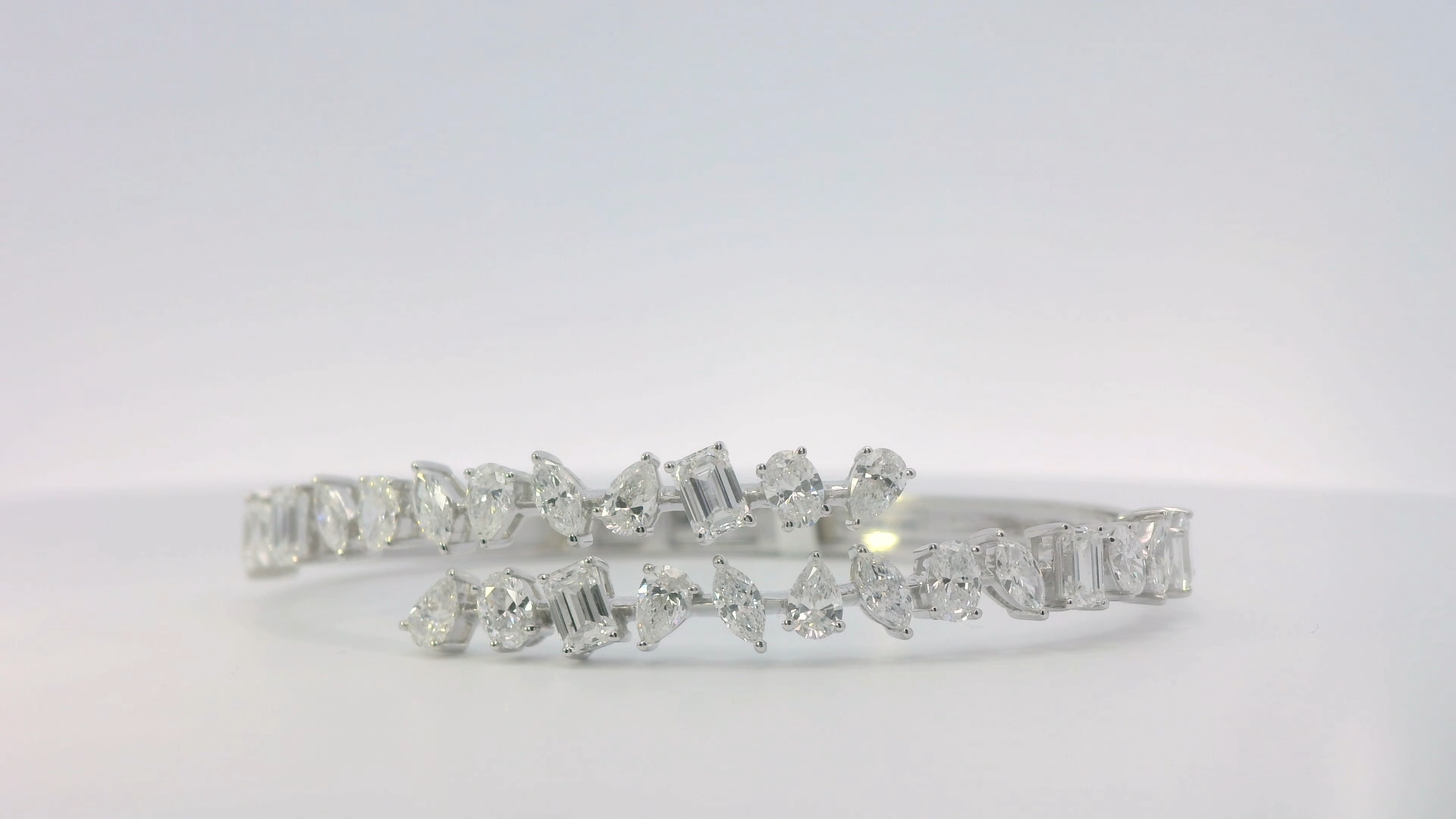 Valeria lab grown diamond bracelet, Luma Jewellery